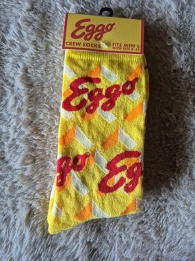 Eggo Crew Socks for Men ☆ Foodie Novelty Gifts, Size 6-12
